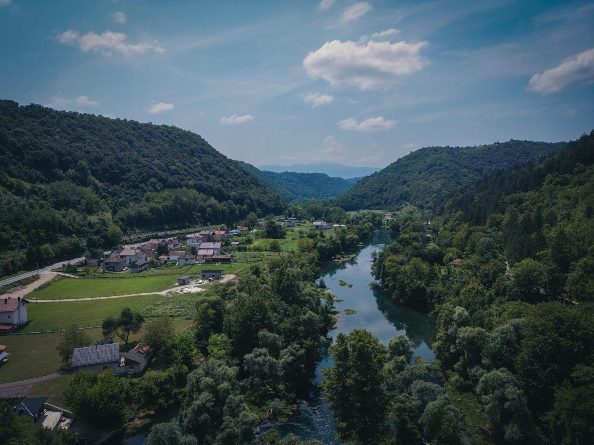 Hotel Tazz - River Front Oasis Collection Bihać Buitenkant foto