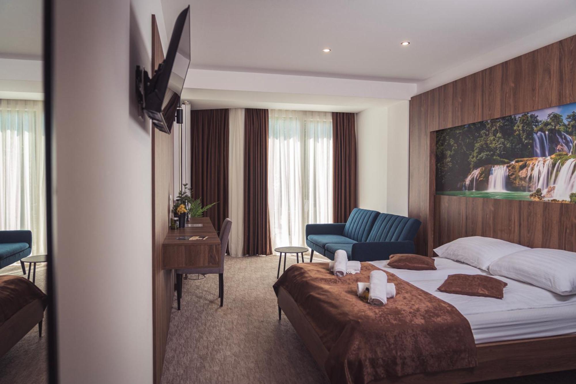 Hotel Tazz - River Front Oasis Collection Bihać Buitenkant foto