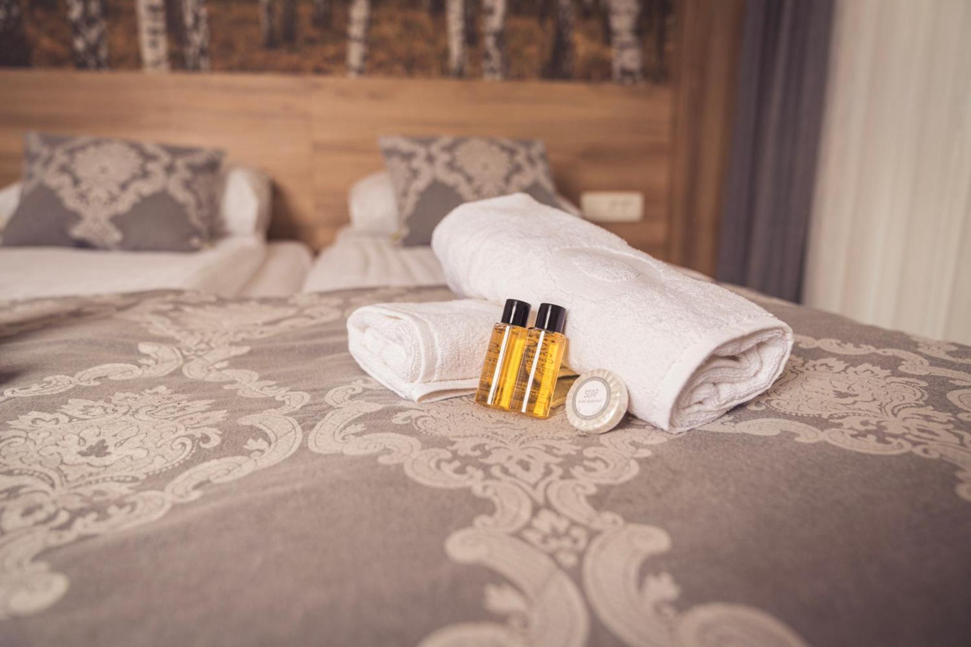 Hotel Tazz - River Front Oasis Collection Bihać Buitenkant foto