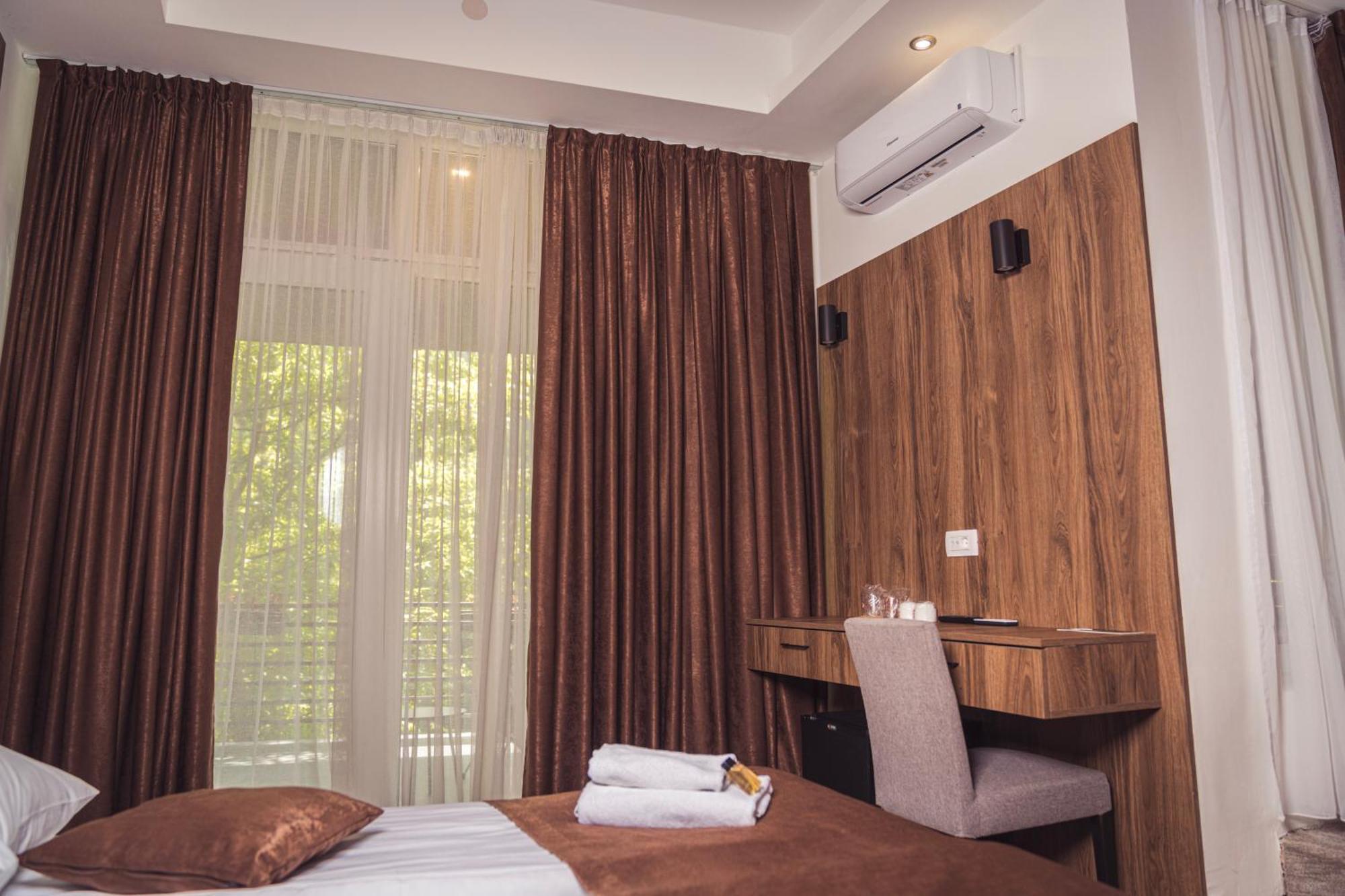 Hotel Tazz - River Front Oasis Collection Bihać Buitenkant foto